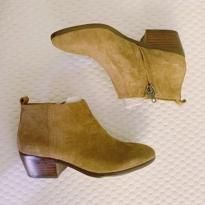 J Crew Suede Sawyer Boots in Camel